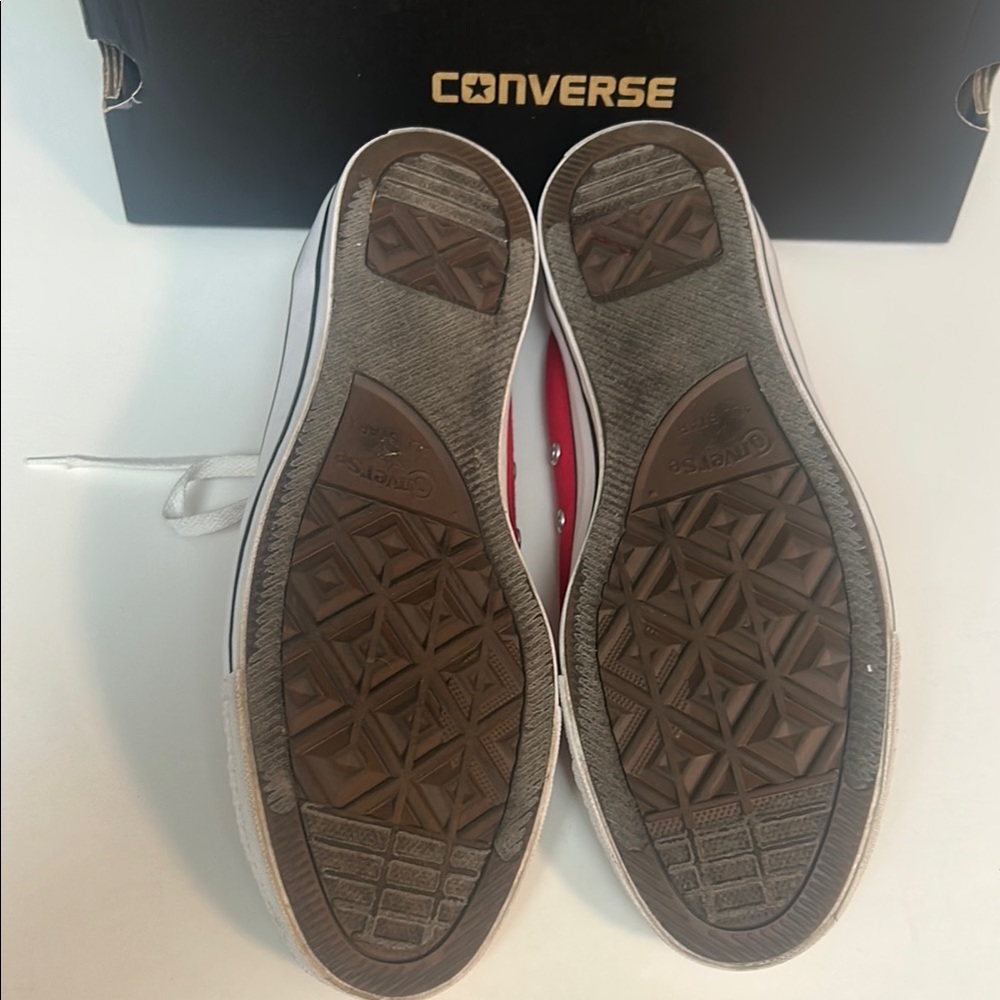 Converse Red & White Low-Top Sneakers Classic Design UNISEX MEN 12/WOMEN 14 - Picture 10 of 10